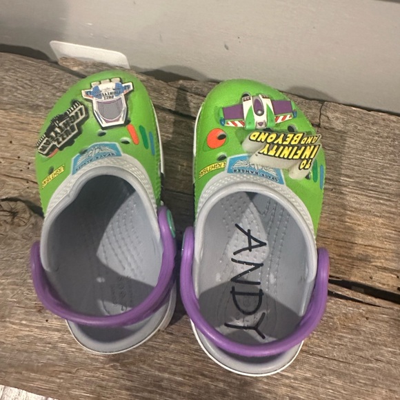 Buzz Lightyear Kids Clogs - Green and Purple - Picture 4 of 8